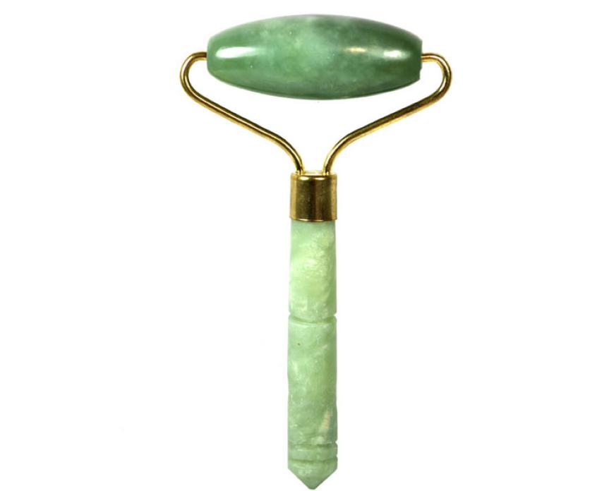 „Jade Facial Roller“ von Cult Beauty, ca. 35 Euro, cultbeauty.co.uk