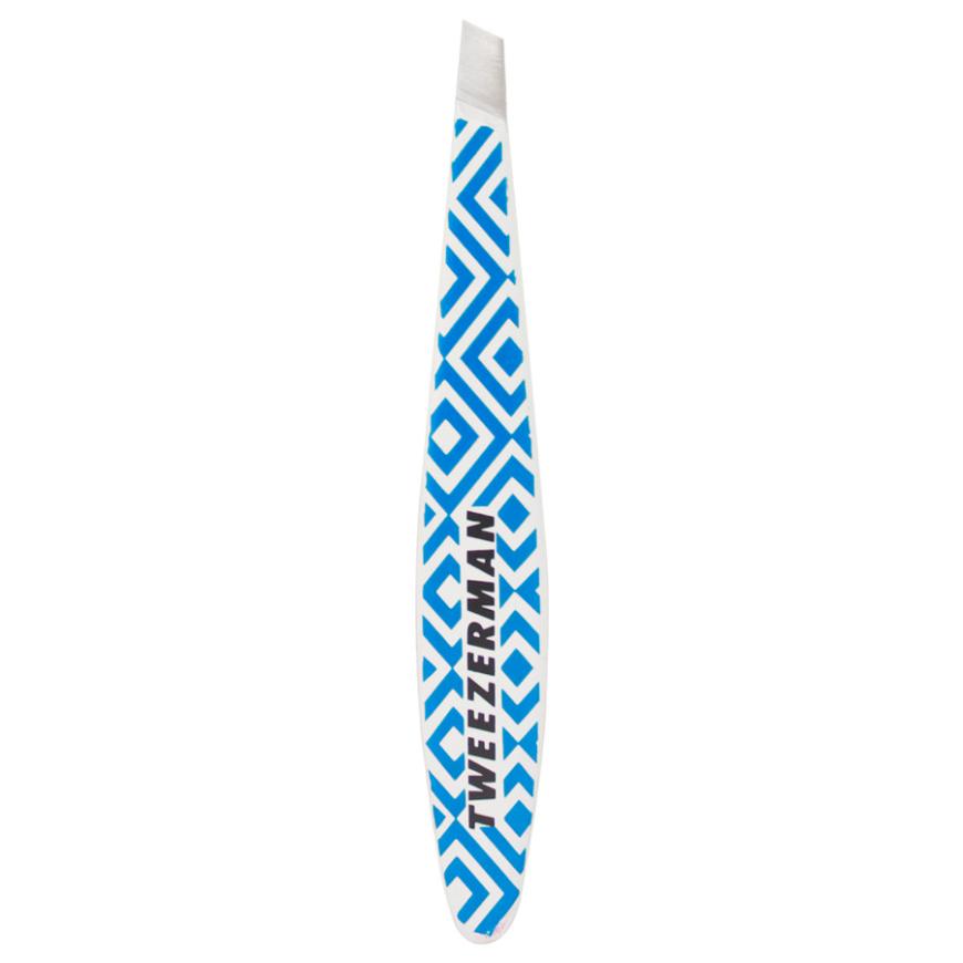 „Pinzette“ von Tweezerman, mit abgeschrägter Spitze, ca. 15 Euro