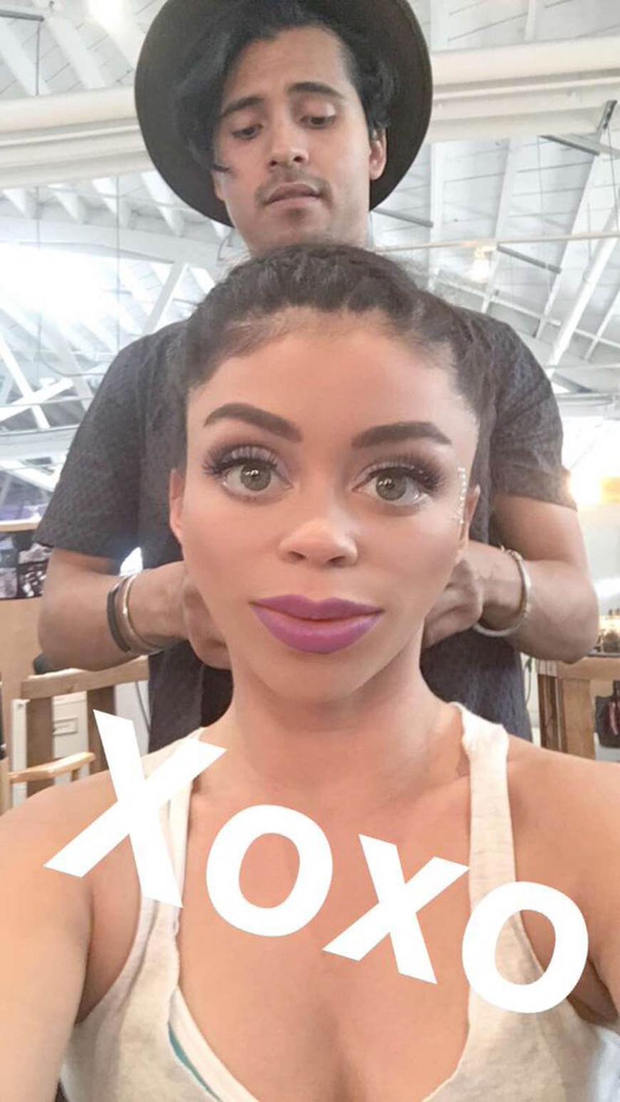 Sarah Hyland grüßt aus der Maske - schön ist anders!