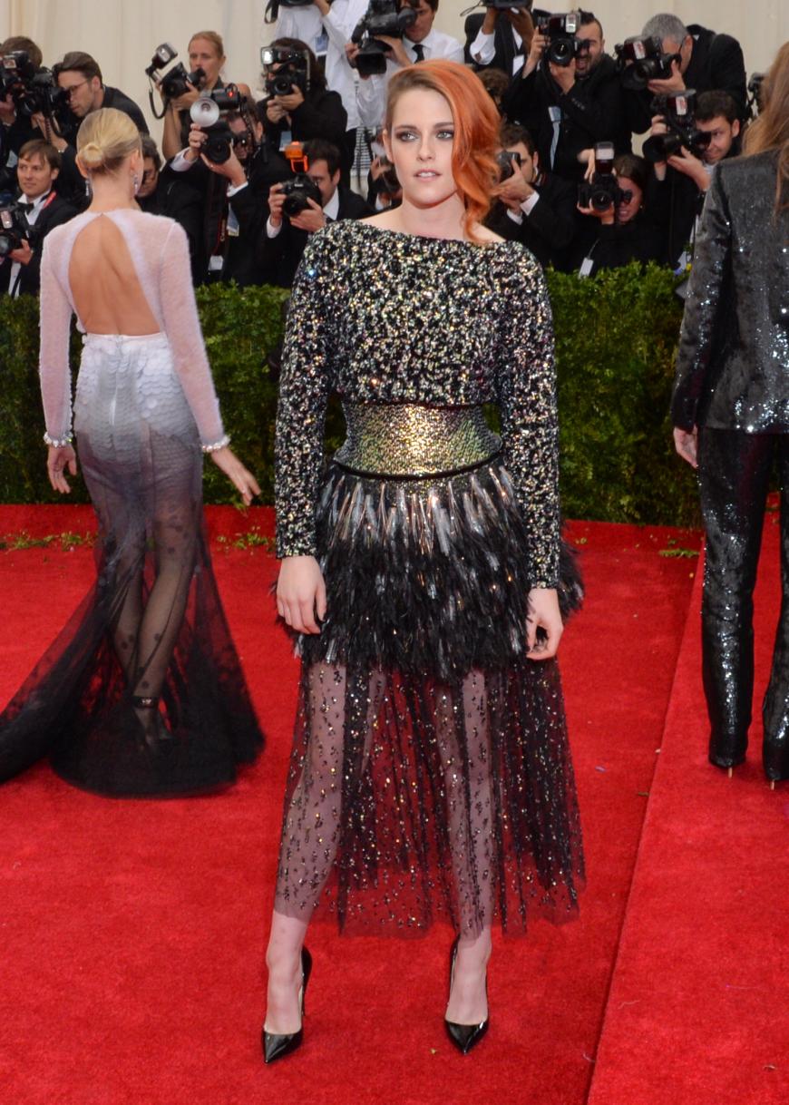 Und bei Kristen wirds langsam besser: 2014 kam sie in Chanel, aber diese Haare...