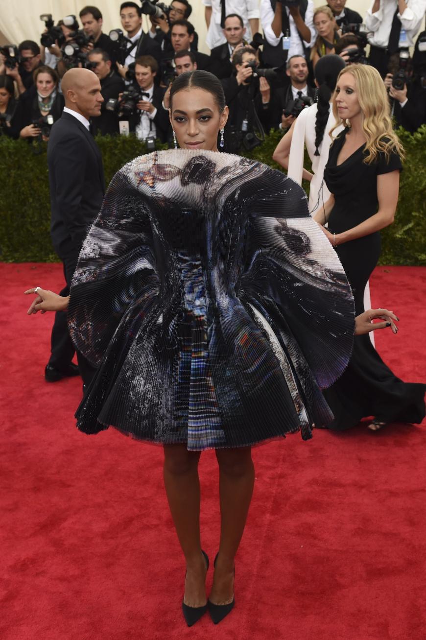 Solange Knowles mal wieder komplett ungewöhnlich.