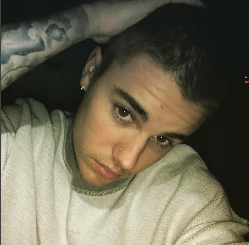 Jetzt präsentierte sich Justin Bieber wieder mit kurz geschorenen Haaren auf Instagram.