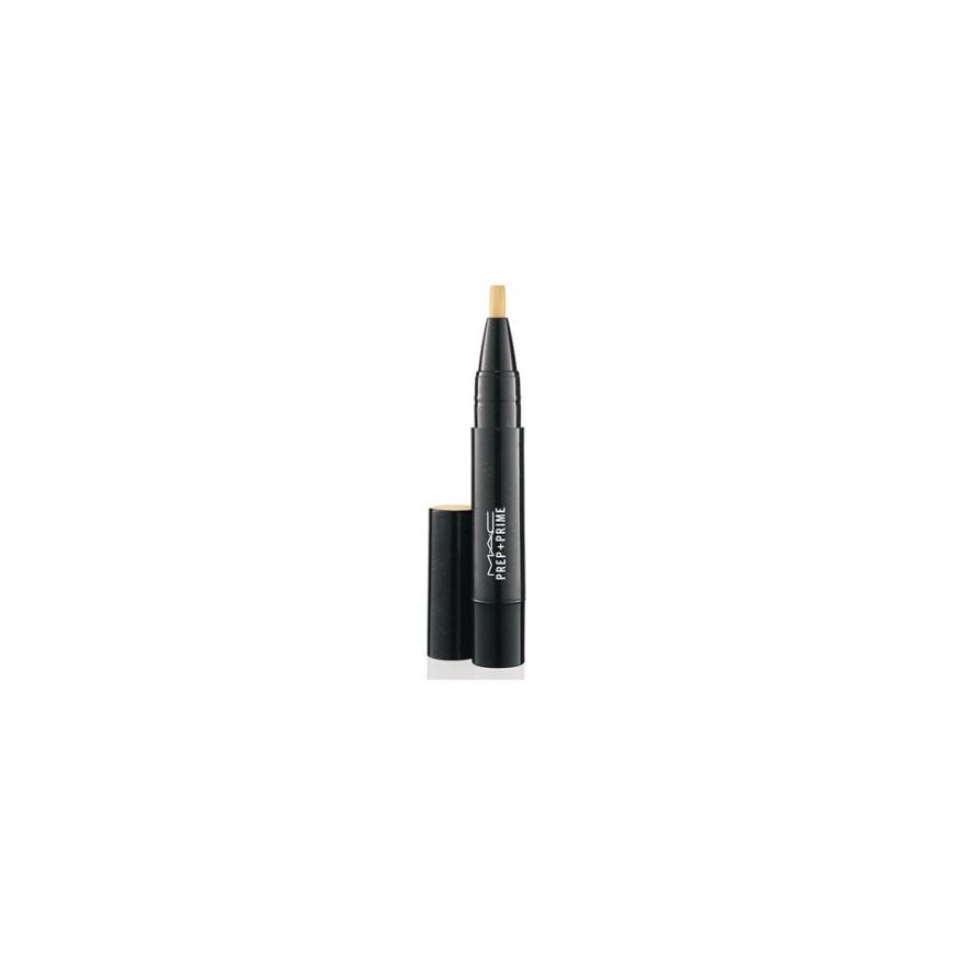 „PREP + PRIME HIGH- LIGHTER“ von Mac, mit leichtem Schimmer, ca. 26 Euro
