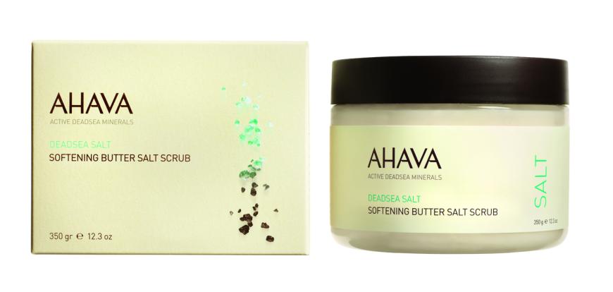Streichelzarte Haut: „Dead Sea Salt Softening Butter Salt Scrub“ von Ahava, ca. 26 Euro