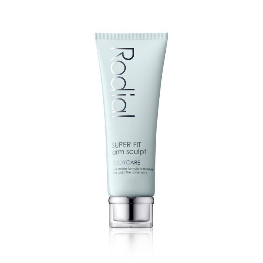 „Super Fit Arm Sculpt“ von Rodial, strafft mit Koffein und Coenzym A, ca. 56 Euro, niche-beauty.com
