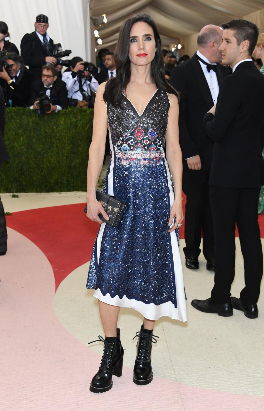 Ganz schön derbe Treter: Schauspielerin Jennifer Connelly in Louis Vuitton.