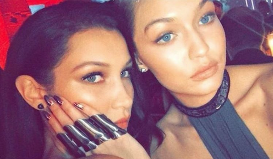 Kurz mal die Schwester kuscheln: Gigi und Bella nutzen die Gelegenheit
