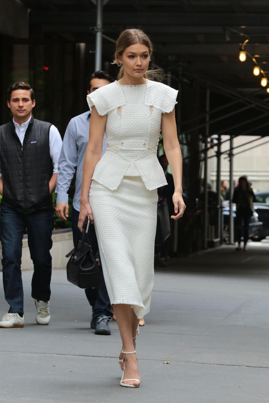 Gigi Hadid kann auch Grande Dame und es steht ihr unverschämt gut!
