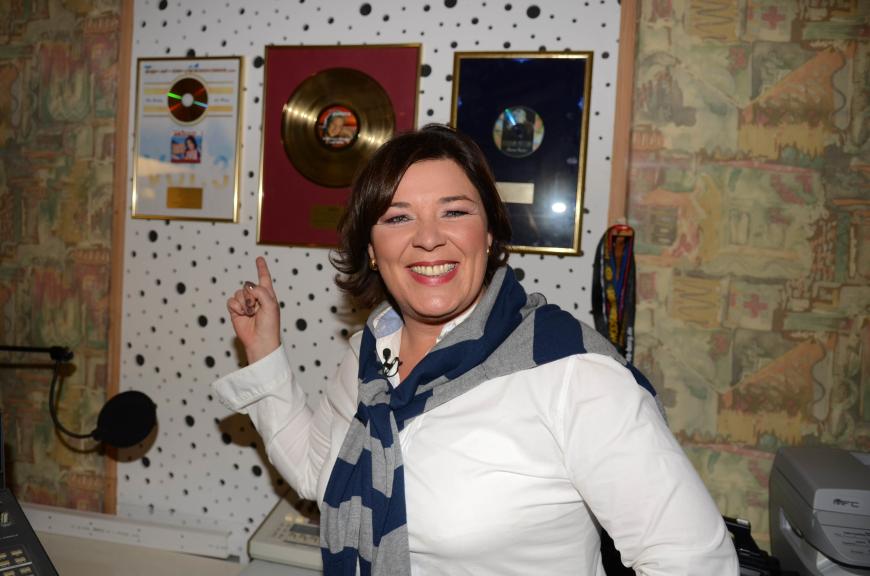Ver Int-Veen ist das Gesicht der RTL-Kuppelshow. Sie hat sich bislang noch nicht zu dem Schwindel geäußert.