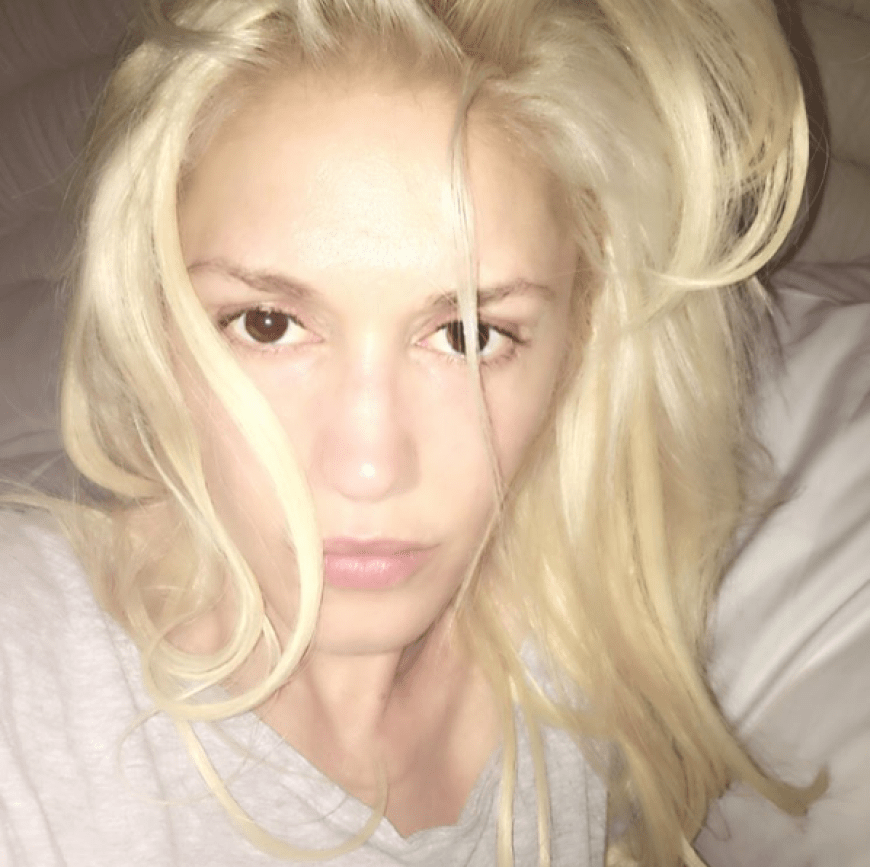 Auch ohne den roten Lippenstift sieht Gwen Stefani einfach toll aus!