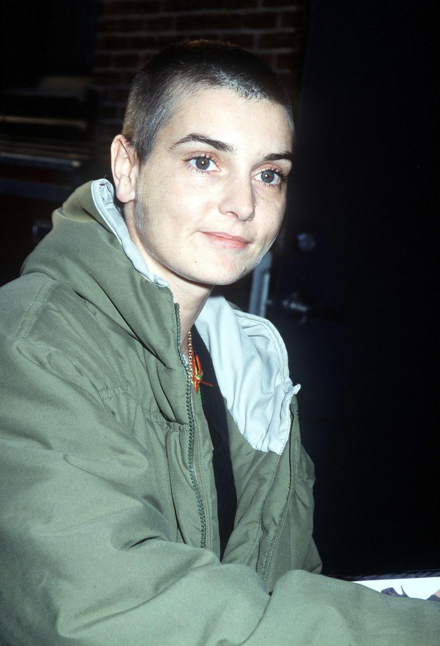 Einige Tage galt Sinéad O' Connor sogar als vermisst. Bereits vor wenigen Monaten hatte sie via Facebook mit Selbstmord gedroht.