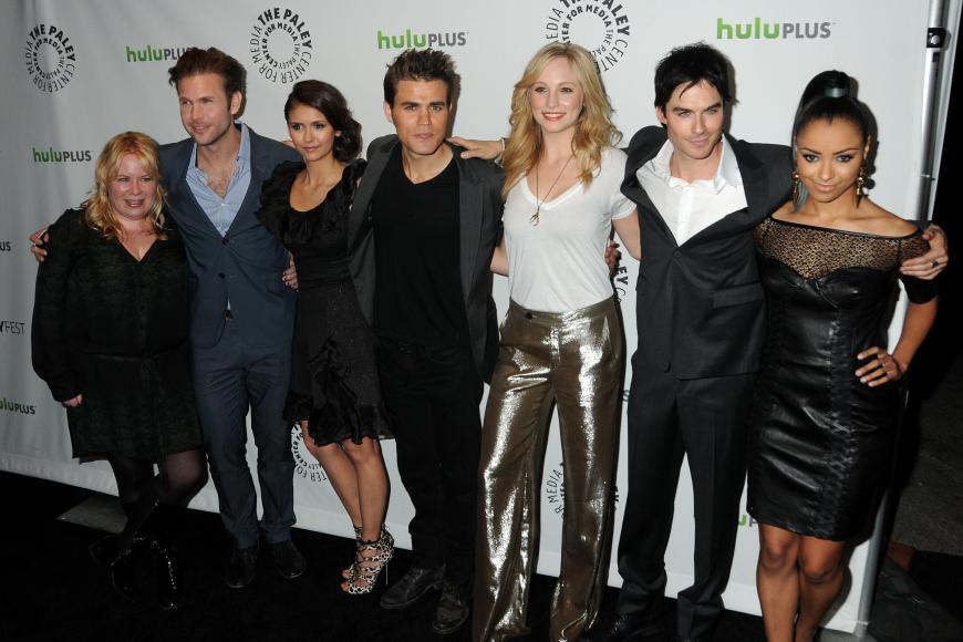 Auch Kat Graham (ganz rechts) alias