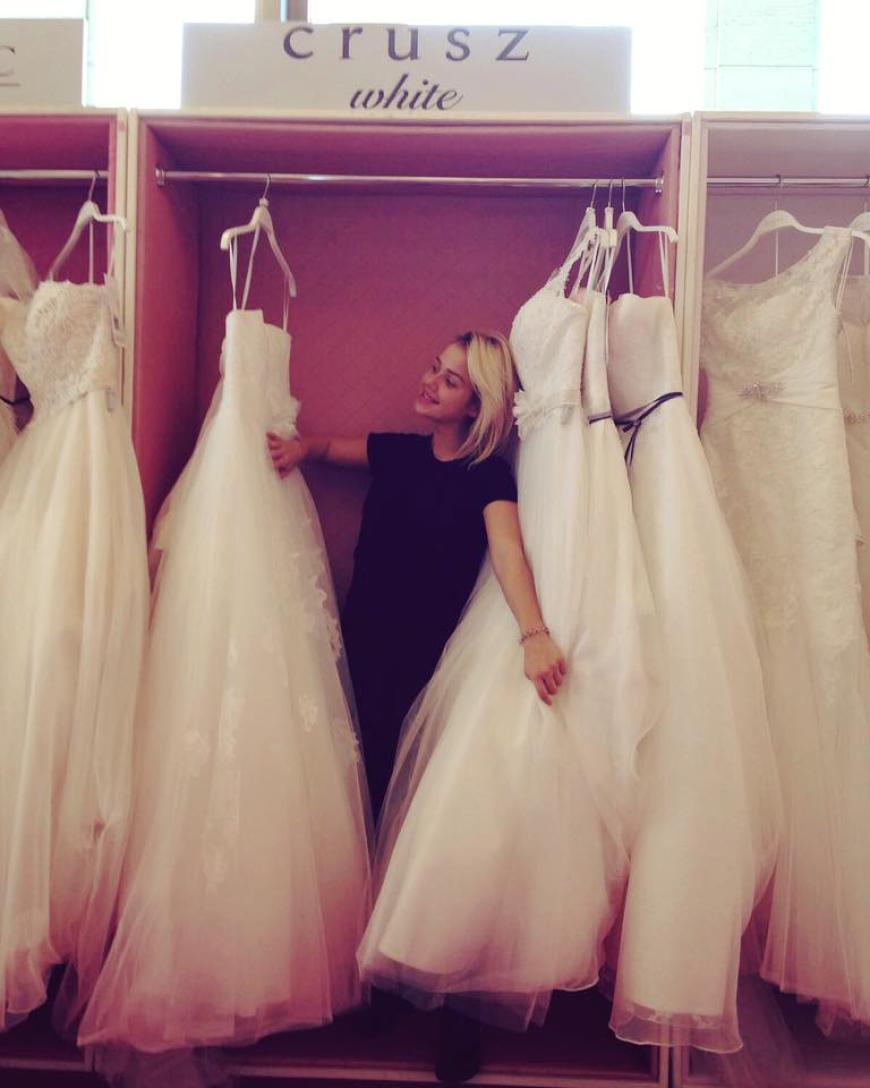 Steht bei Kim Gloss etwa bald eine Hochzeit an?