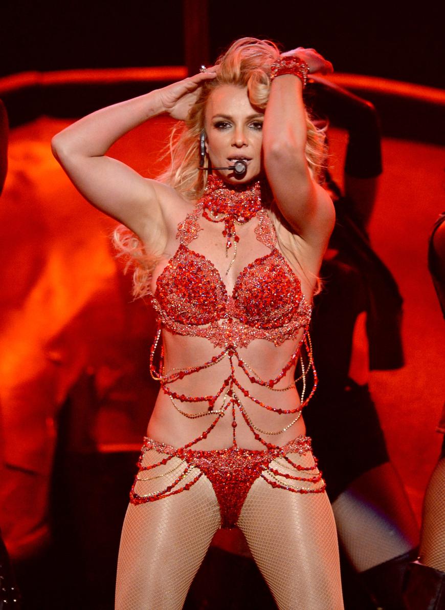 Britney Spears sexy wie nie bei ihrer Performance bei den BBMAs.