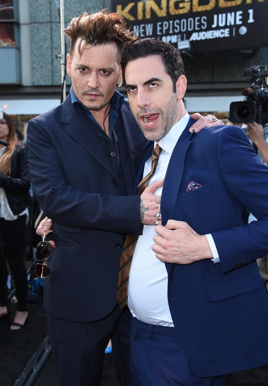 ... und albert mit Film-Kollege und Komiker Sacha Baron Cohen herum.