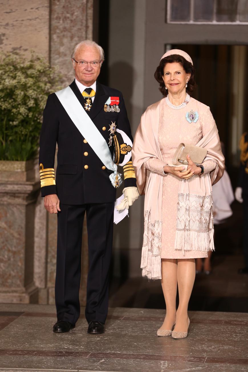 Natürlich durften auch Königin Silvia und ihr Mann Carl Gustav bei der feierlichen Zeremonie nicht fehlen.