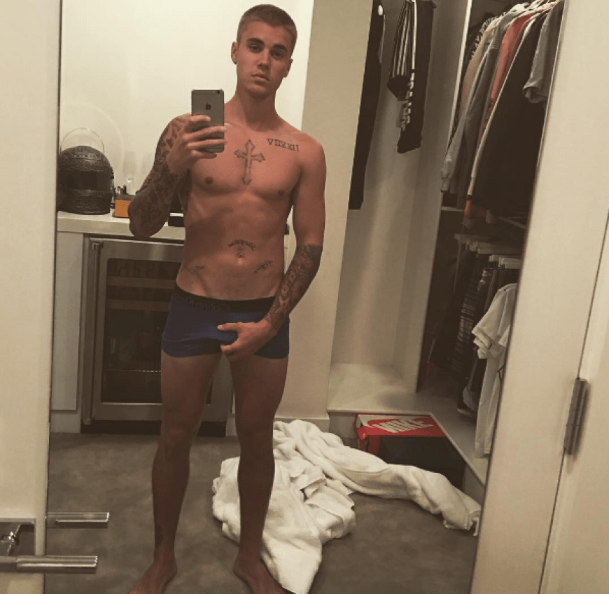 Justin Bieber in der Kritik: Auf diesem Instagram-Foto fasst er sich in den Schritt.
