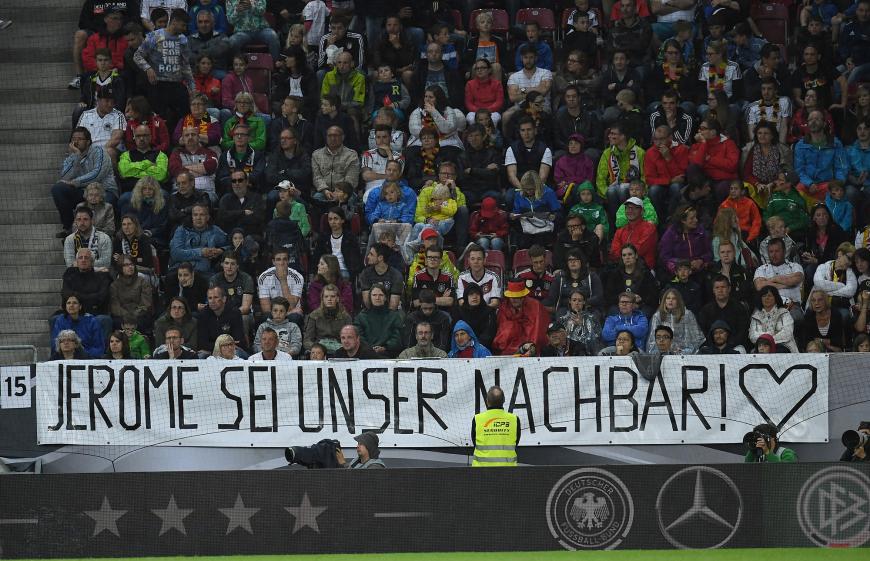 Zuschauer beim Spiel gegen die Slowakei: „Jérôme, sei unser Nachbar