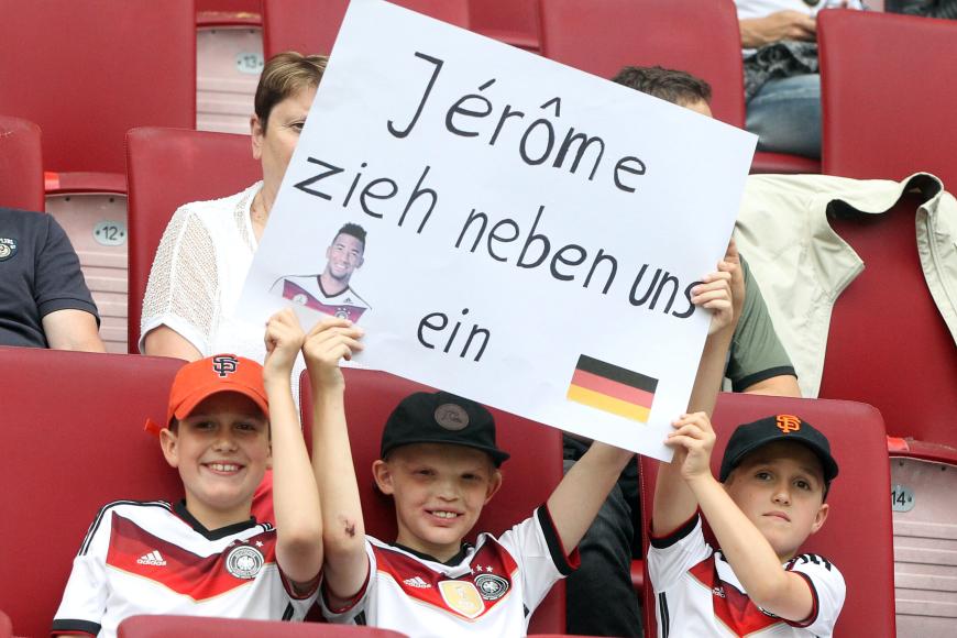 „Jérôme, zieh neben uns ein