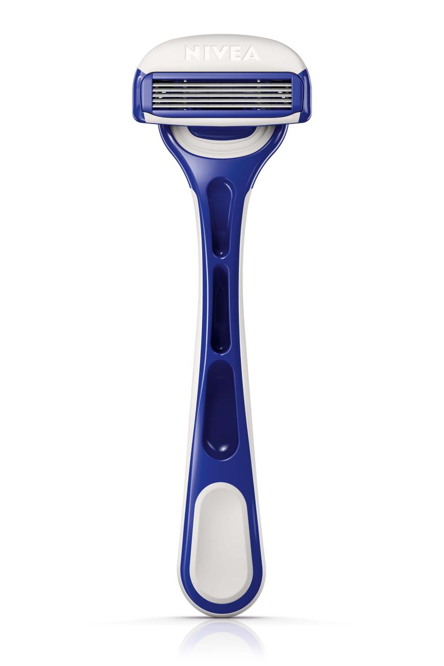 „Protect & Shave Schwinggelenk- Rasierer“ von Nivea, ca. 8 Euro