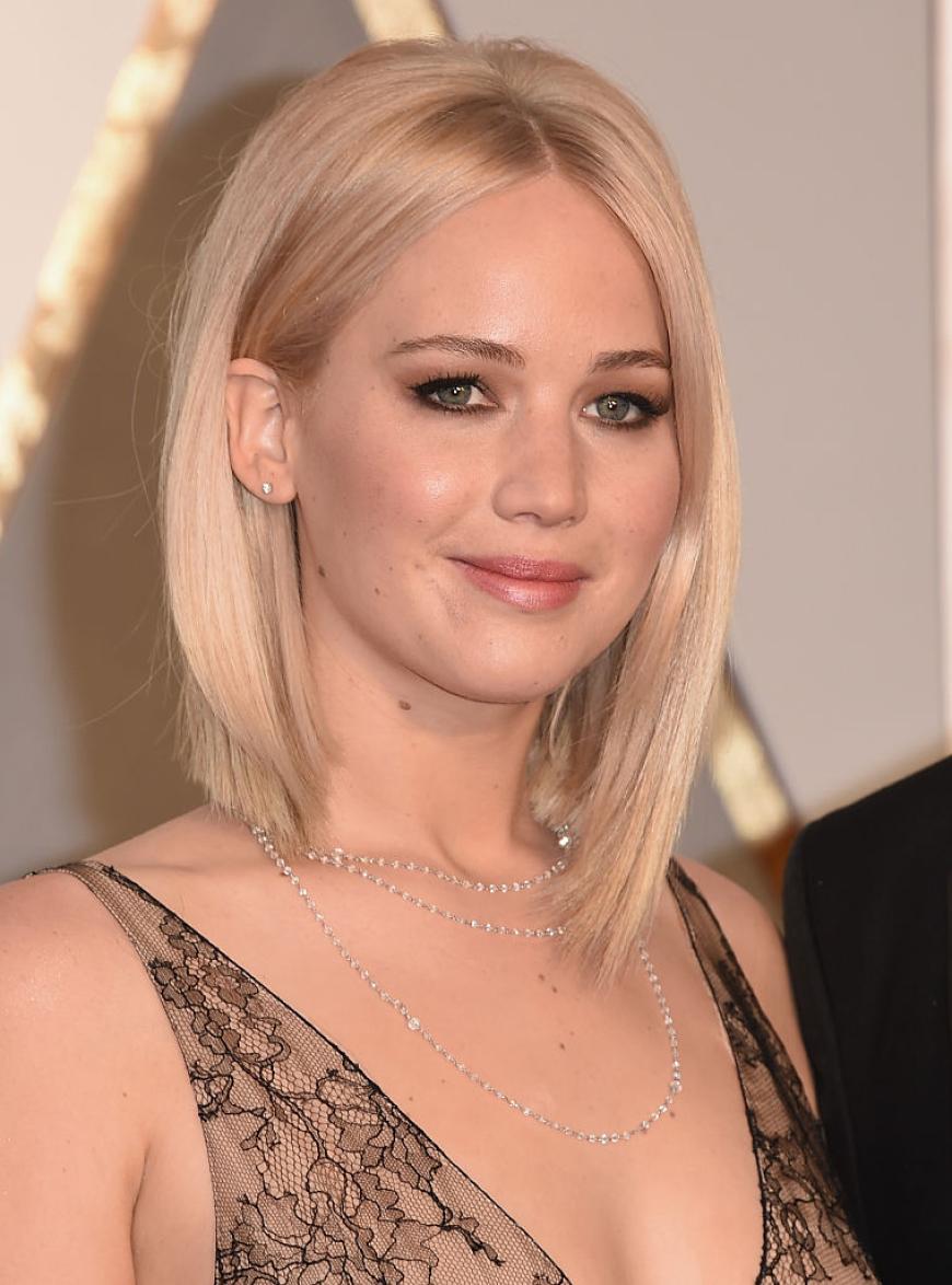 JENNIFER LAWRENCE Ihr Platinblond ist gerade die Trendfarbe in Hollywood
