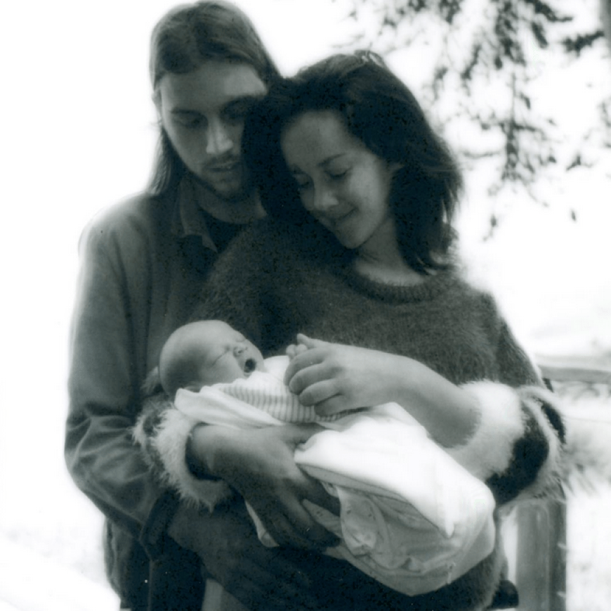 Jena Malone und Freund Ethan DeLorenzo freuen sich über ihr erstes Baby.