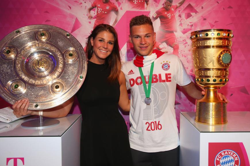 Lina Meyer ist die Frau an der Seite von Bayern-Kicker Joshua Kimmich, der bei der Nationalmannschaft in der Abwehr spielt.