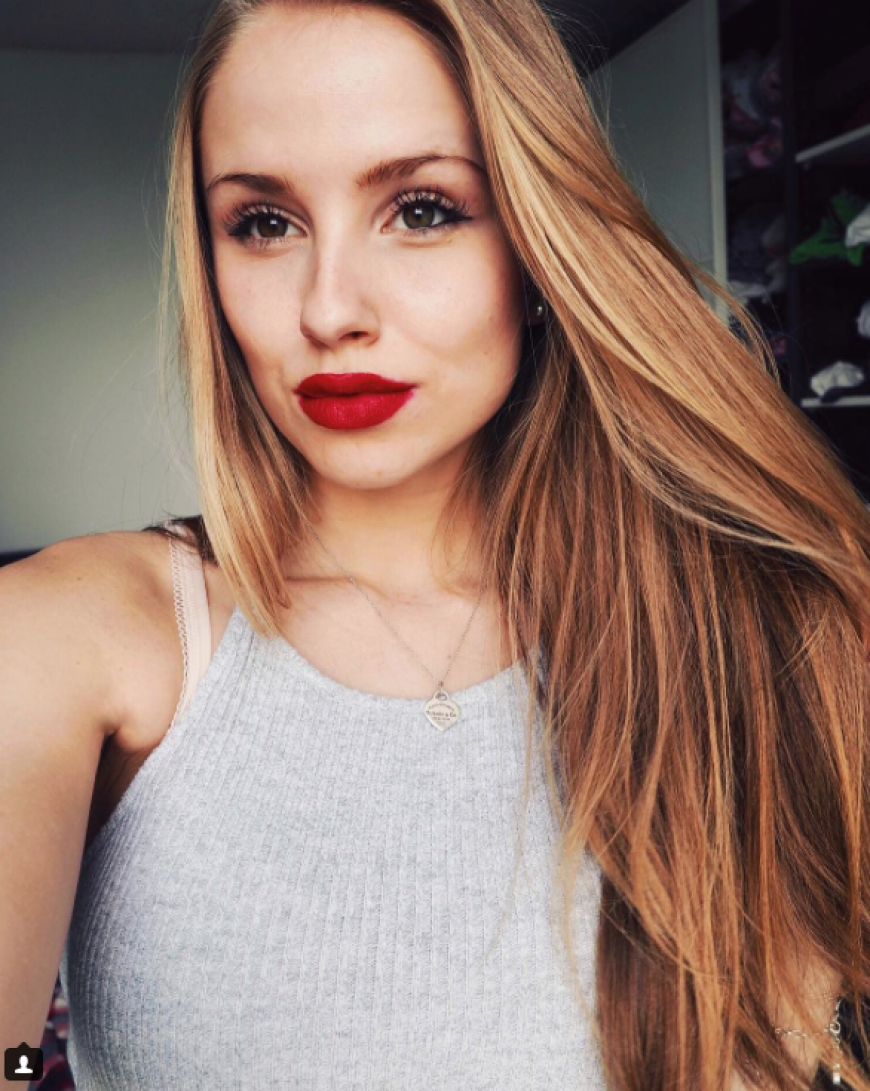 Sophie Christin weiß ihre Instagram-Follower mit süßen Selfies zu unterhalten.