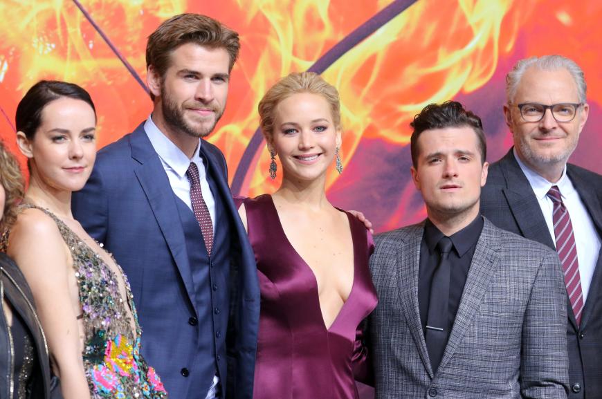 Jena Malone mit ihren Kollegen bei der „Tribute von Panem - Mockingjay Teil 2