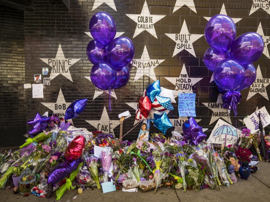 Bei Prince' Fans war die Trauer nach dessen plötzlichen Tod groß.