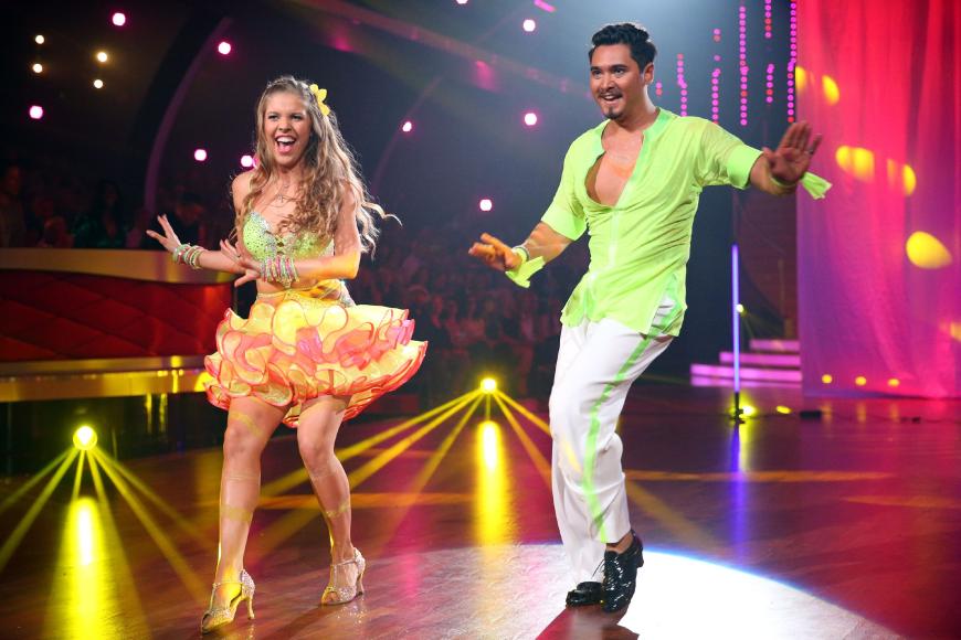 Mit ihr steht Victoria Swarovski (an der Seite von Erich Klann) im Finale der Tanzshow.