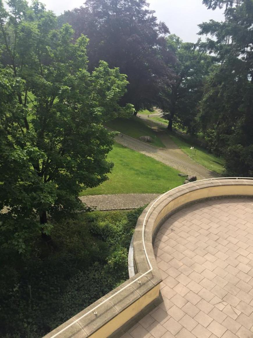 Auf dem Petersberg in Bonn findet die große Hochzeit statt.