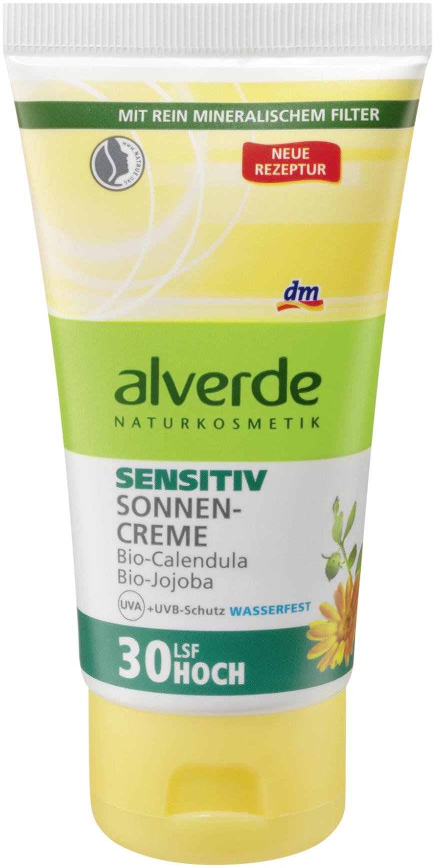 BIOLOGISCH „Sensitiv Sonnencreme LSF 30“ von Alverde, ca. 7 Euro, erhältlich bei Dm