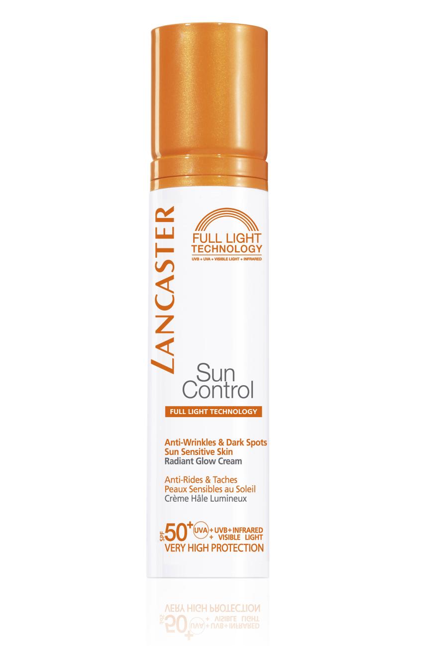 GEGEN PIGMENTFLECKEN „Sun Control SPF 50+ Radiant Glow Cream“ von Lancaster, ca. 49 Euro