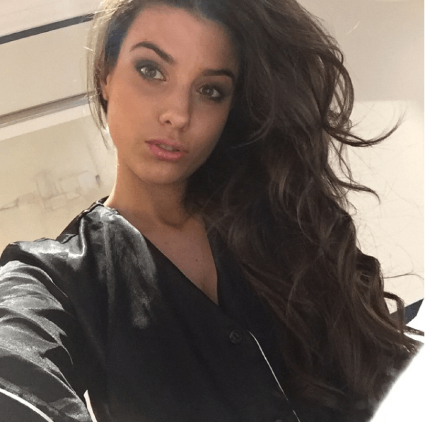 Früher Model, heute Mutter: Die schöne Ludivine Sagna aus Frankreich wird bei der Europameisterschaft 2016 wohl nicht nur ihrem Liebsten den Kopf verdrehen.