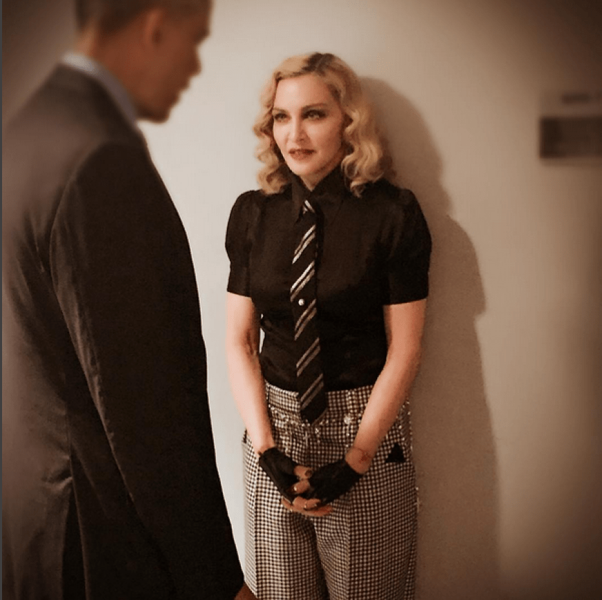 Bei diesem Mann wird sogar Madonna sprachlos? So sieht man die Queen of Pop wirklich selten.