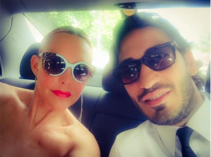 Ebenfalls dabei: Natascha Ochsenknecht und Freund Umut Kekilli feierten mit bei der Multi-Kulti-Hochzeit.