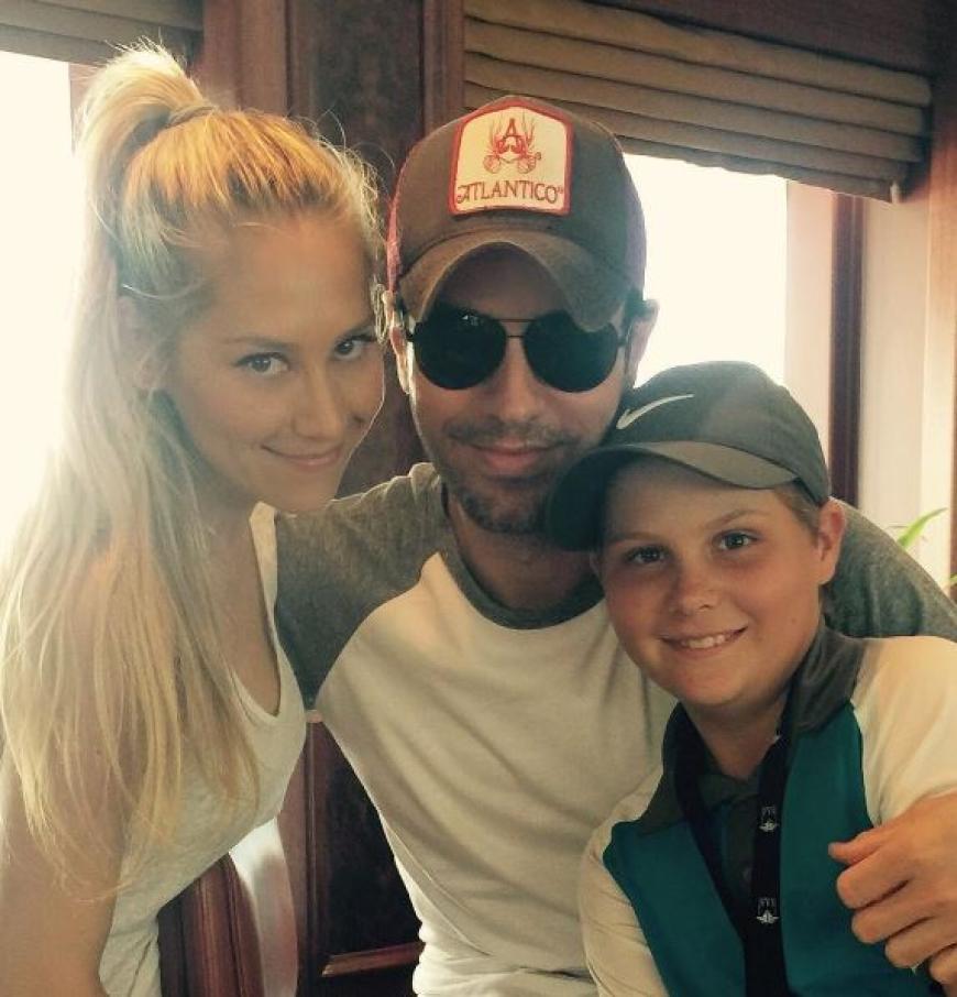 Anna Kournikova postete auf Instagram nun das erste Selfie von ihr und Enrique Iglesias.