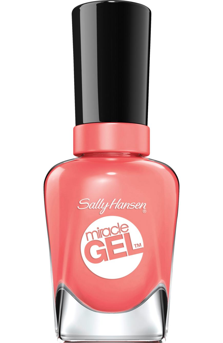 Beauty-Redakteurin Simone Kalus ist Feuer und Flamme für Flamingo: FLAMINGO LOVE!