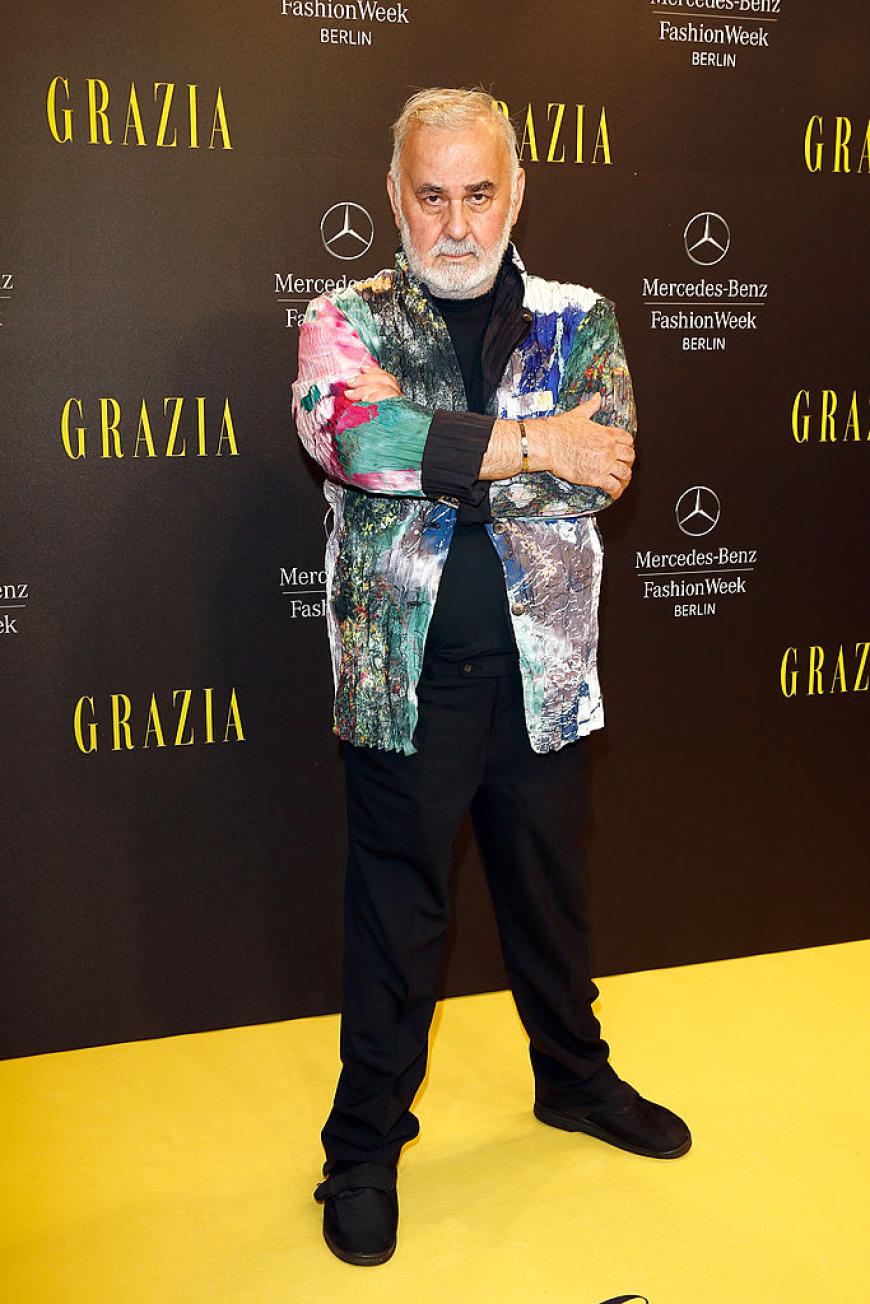 Ob rot oder gelb - Udo Walz ist auf den Teppichen der Glamour-Veranstaltungen zu Hause.