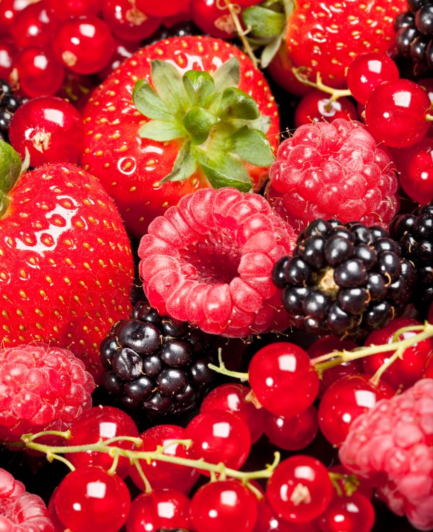 Beeren sind reich an Antioxidantien und sorgen für ein reines Hautbild.