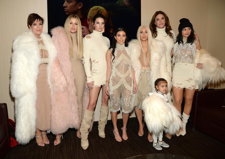 Laut eines Insiders soll es innerhalb des Kardashian-Klans gewaltig kriseln.