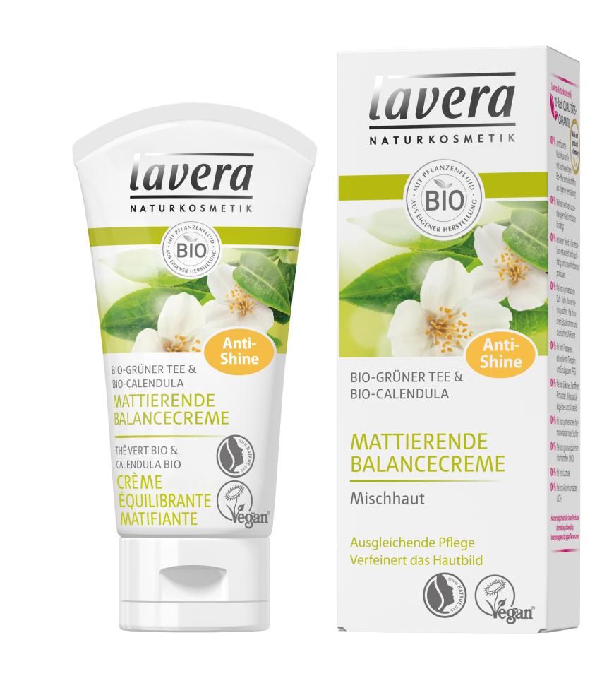 „Mattierende Balance-Creme“ von Lavera, mit grünem Tee, ca. 8 Euro
