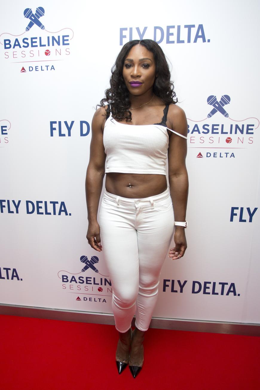 Autsch, das tut ja schon beim Hingucken weh! Ein paar Nummern größer hätte Serena Williams der Look vielleicht sogar gepasst. So geht es einfach nur daneben.