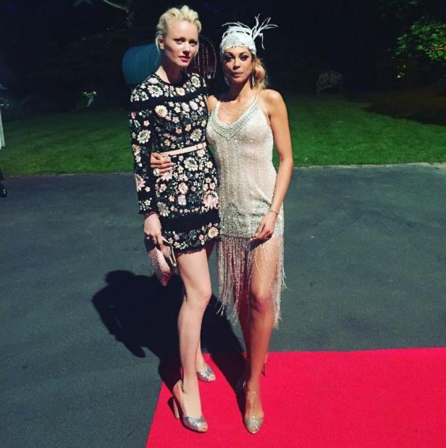 Auch an der Seite von Model Franziska Knuppe macht Lilly Becker eine tolle Figur.