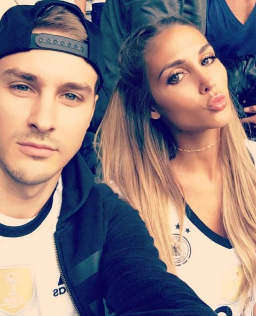 Ann-Kathrin Brömmel postete nach dem EM-Achtelfinale ein Selfie mit ihrem jüngeren Bruder Nils Brömmel.