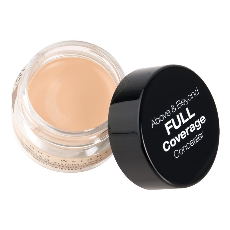 Die Basis Für alle Looks: „Concealer Jar“ von Nyx, in „Porcelain“, ca. 7 Euro, douglas.de