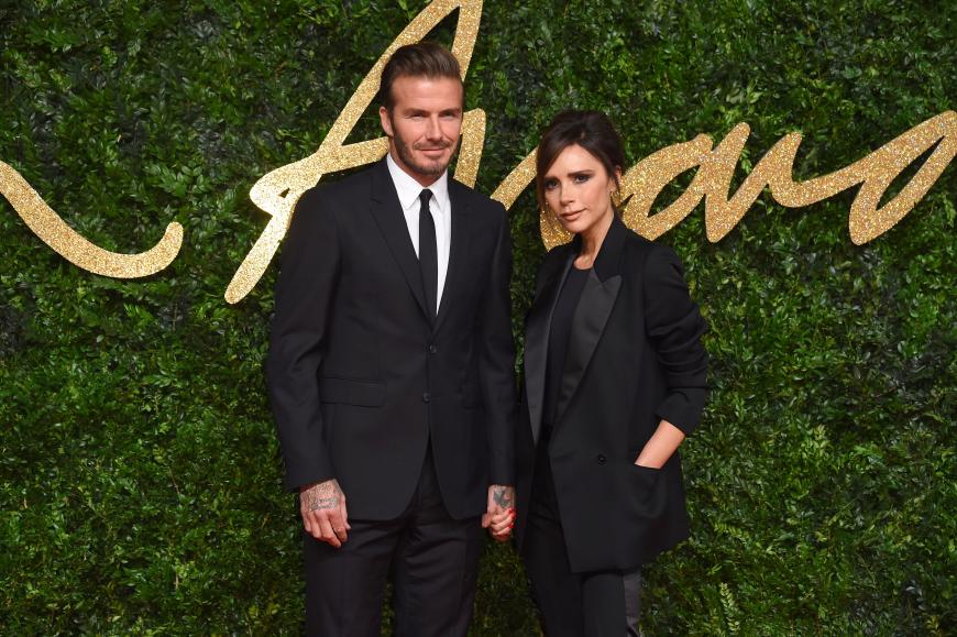 Victoria und David Beckham halten seit fast 20 Jahren fest zusammen. Sie feiern heute ihren 17. Hochzeitstag.