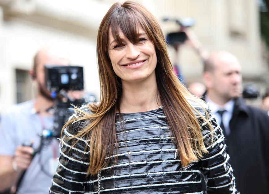 Das schönste Lächeln, das wir bei den Haute Couture Paris Schauen entdecken konnten, hat defintiv Caroline de Maigret.