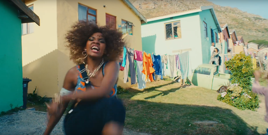 Sie singen und tanzen zum Spice Girls Hit „Wannabe